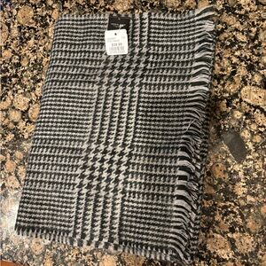 NWT Men’s Wearhous Pronto Vomo Acrylic Scarf